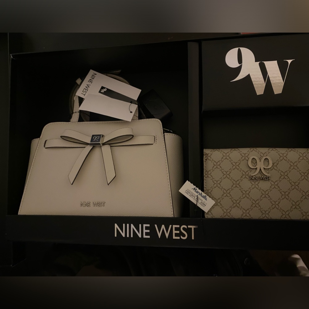 Nine West Wallet and purse